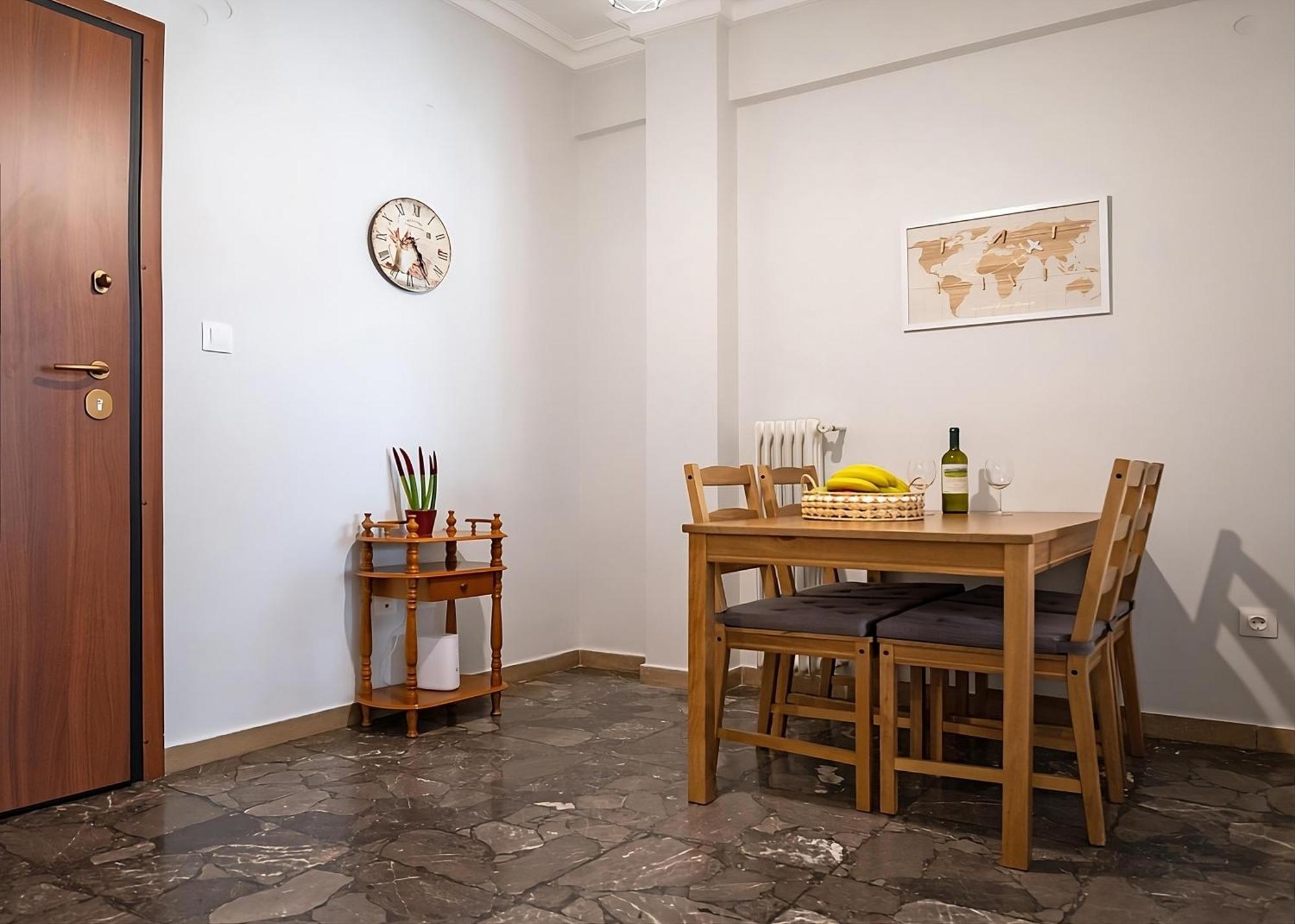 Entire Apt, 3Rd Floor, 1 Bedroom Athens Luaran gambar
